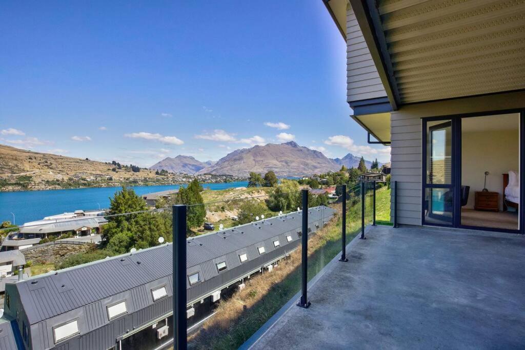 4 Bedroom Stunning Modern Family Home Distretto di Distretto di Queenstown Esterno foto